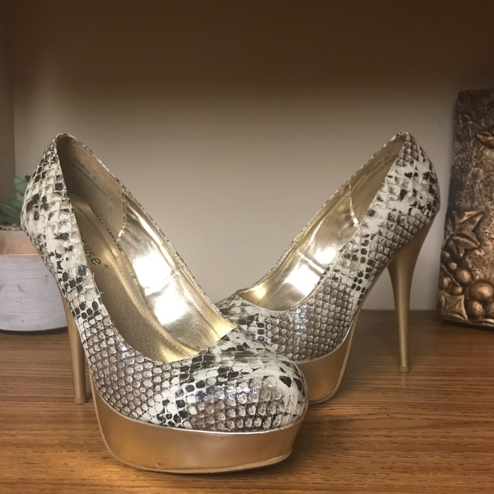 Dollhouse Sexy platform heels